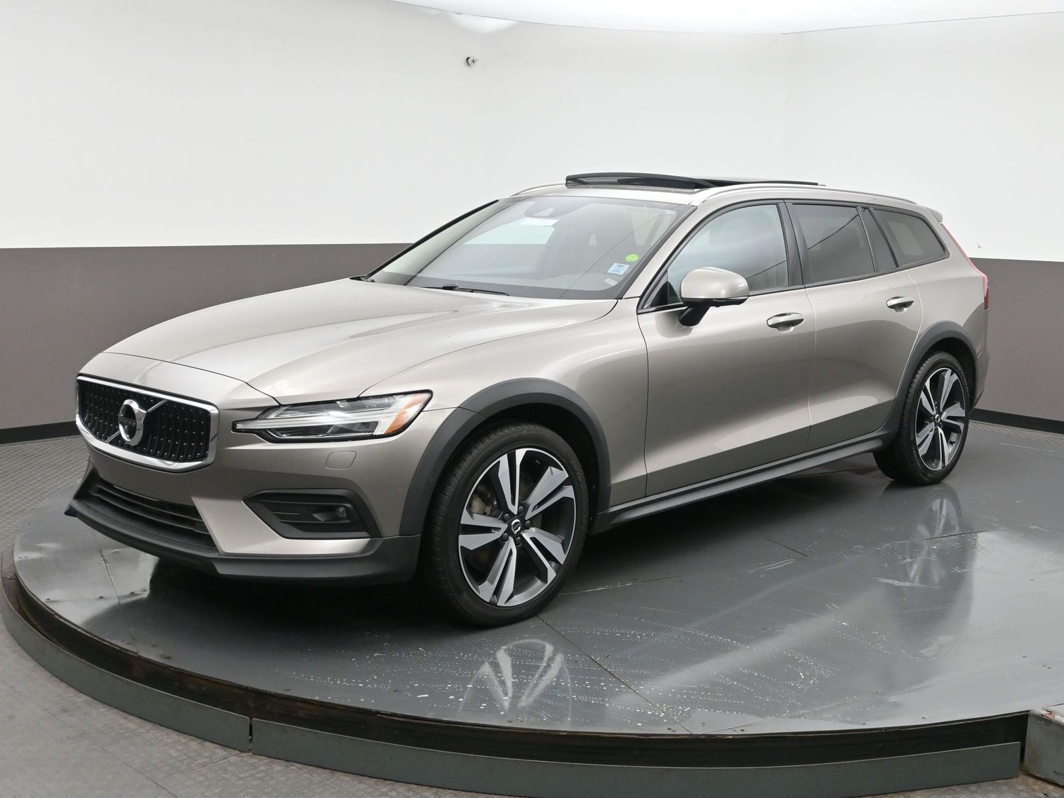 2020 Volvo V60