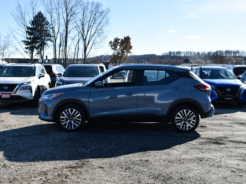 2025 Nissan Kicks Play