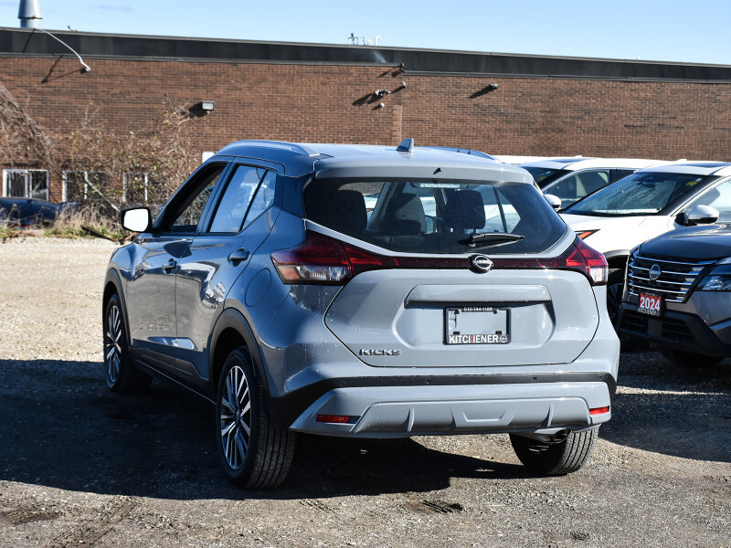 2025 Nissan Kicks Play