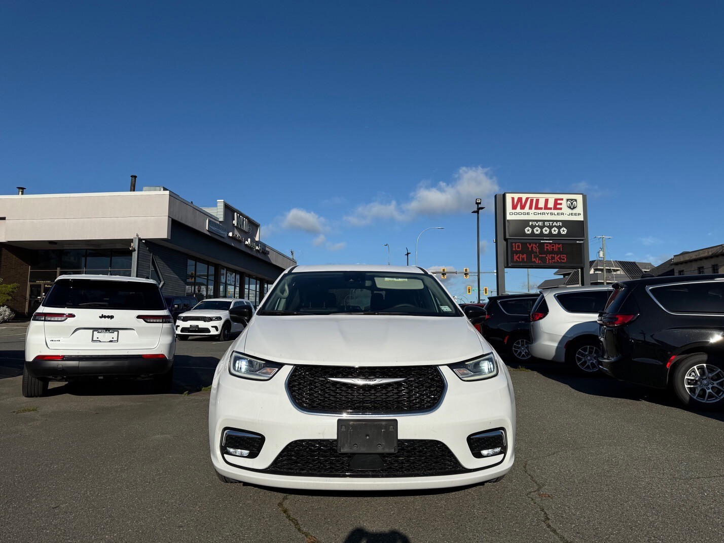 2024 Chrysler Pacifica