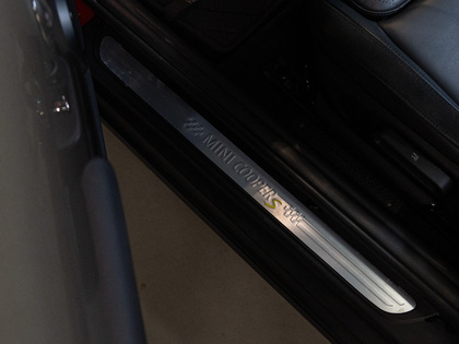 used 2022 MINI 3 Door car, priced at $23,900