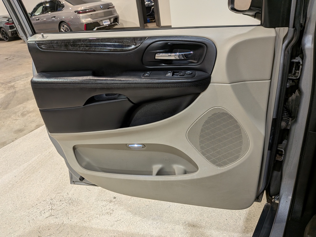 Dodge Grand Caravan 2016