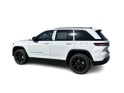 used 2025 Jeep Grand Cherokee car, priced at $64,999
