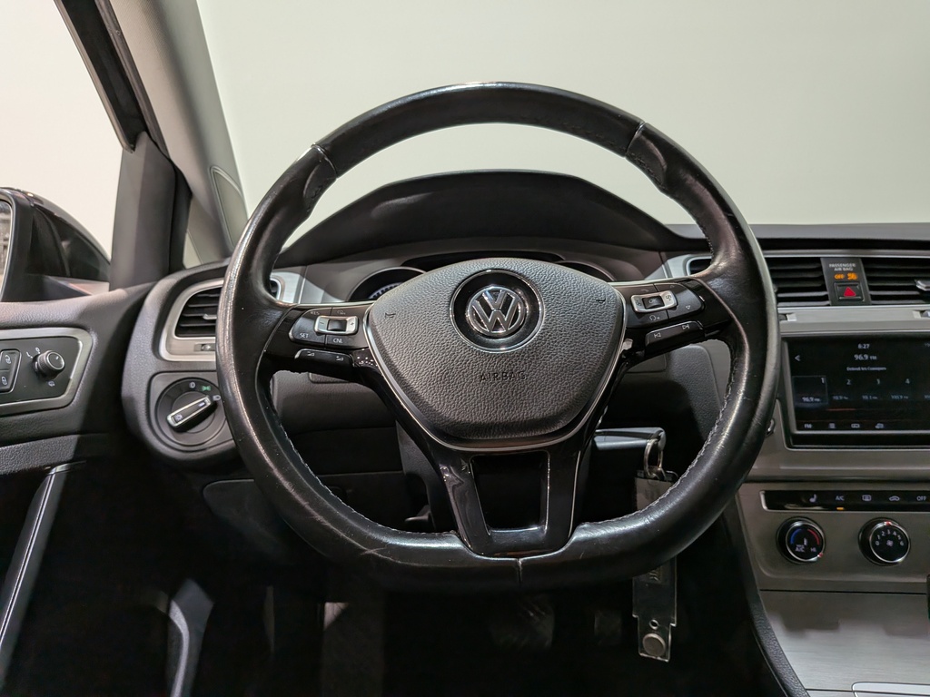 Volkswagen Golf 2016