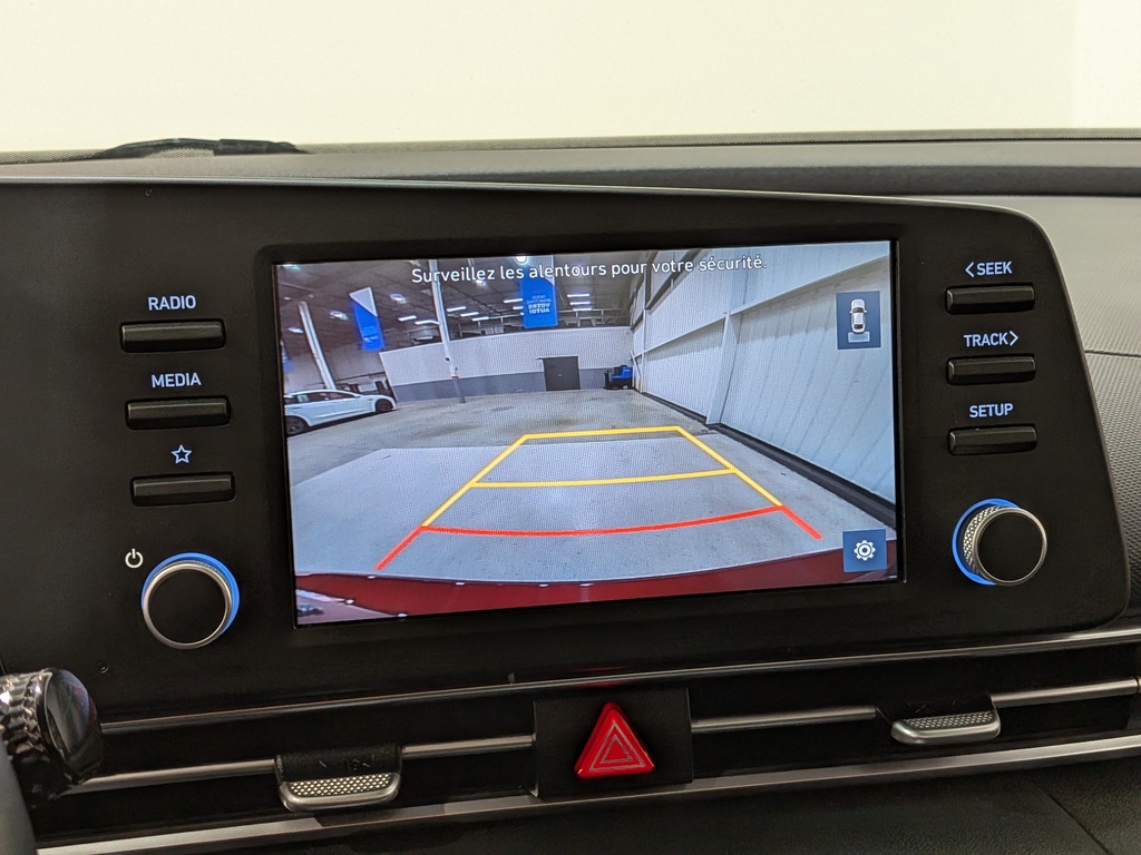 Hyundai Elantra 2021