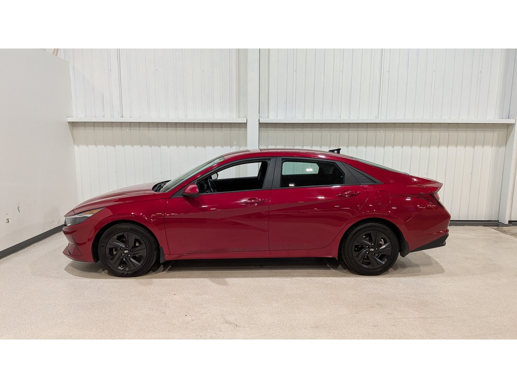 Hyundai Elantra 2021