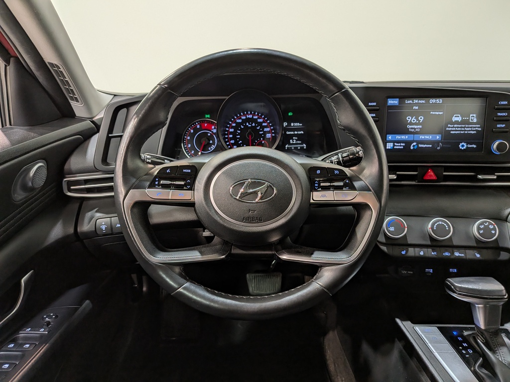 Hyundai Elantra 2021