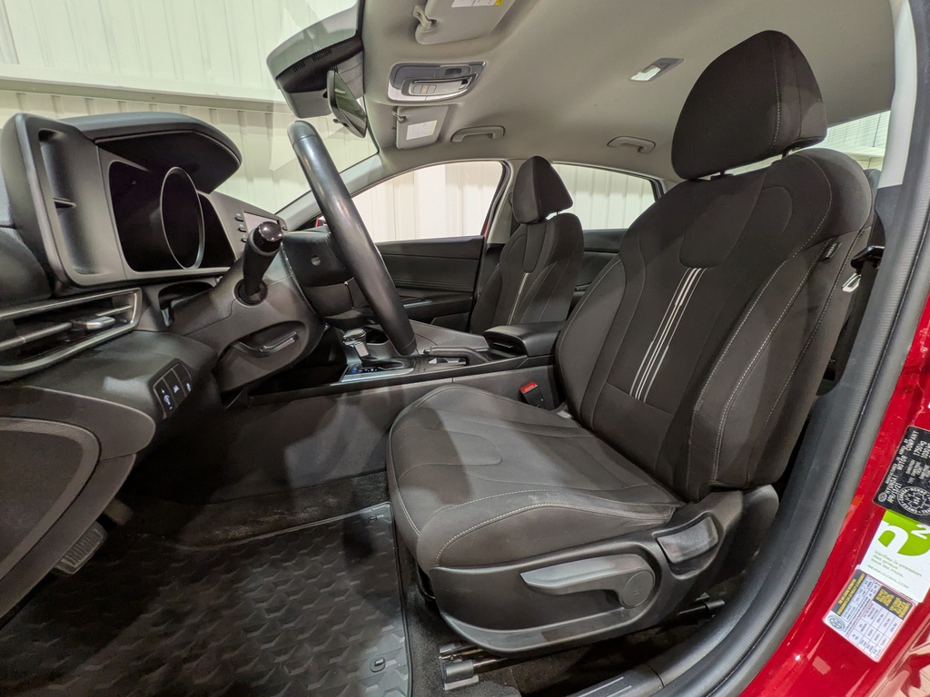 Hyundai Elantra 2021