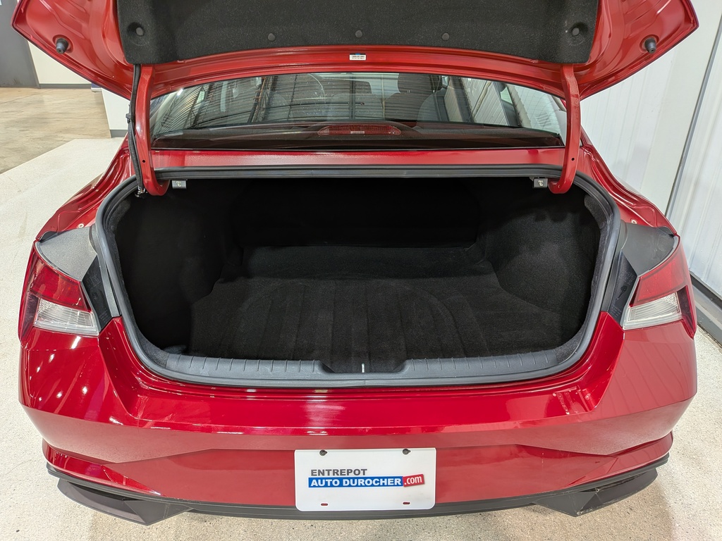 Hyundai Elantra 2021