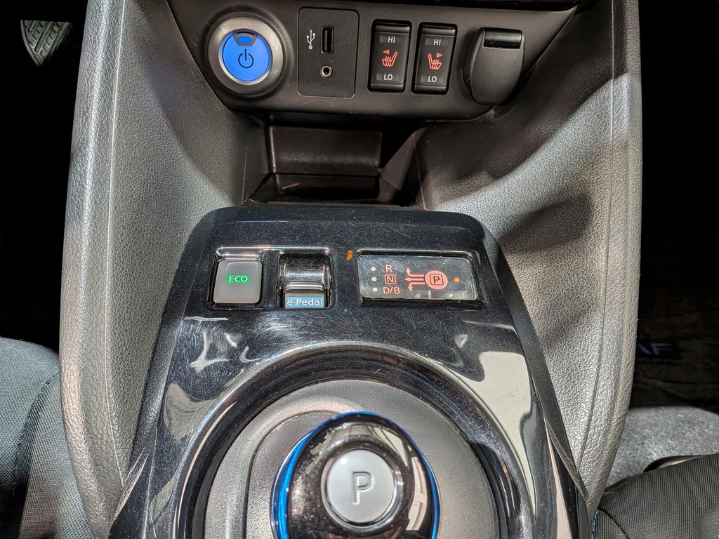 Nissan LEAF 2018