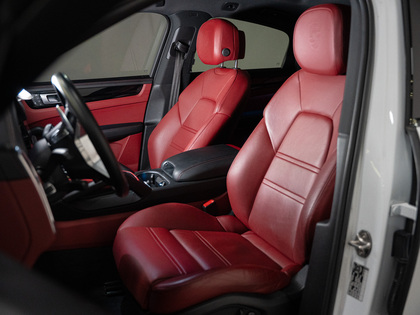 used 2022 Porsche Cayenne car, priced at $72,900