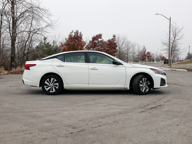 2024 Nissan Altima - Gallery image 1