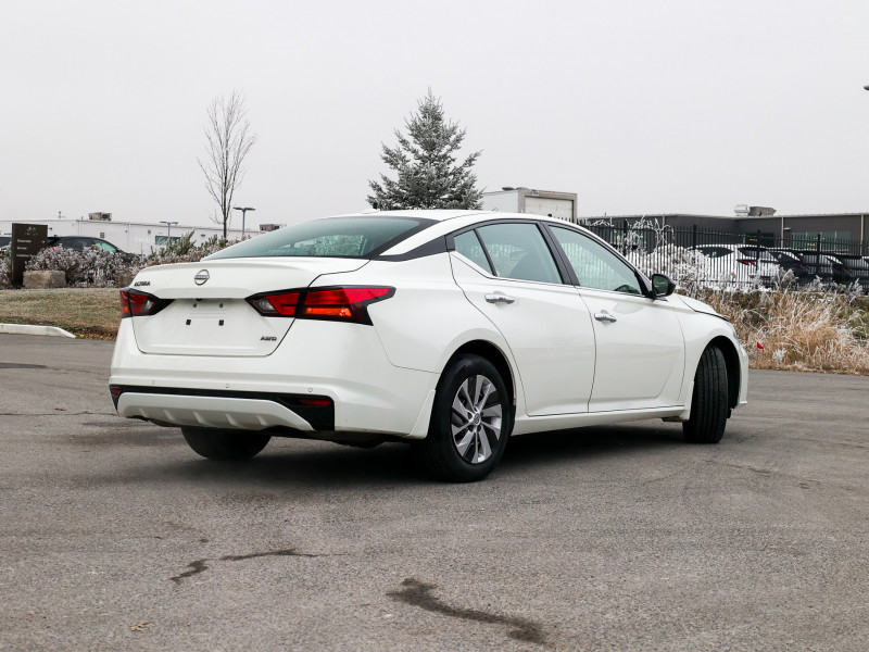 2024 Nissan Altima - Gallery image 2