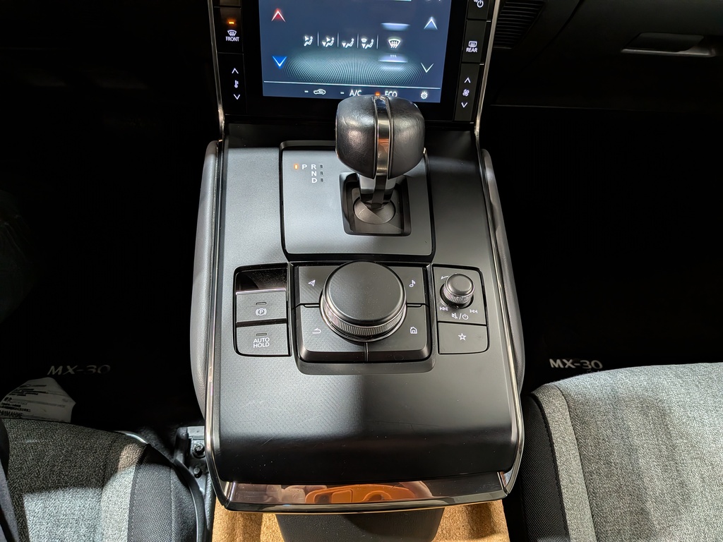 Mazda MX-30 2023