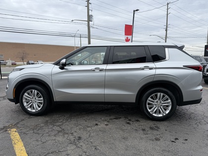 used 2024 Mitsubishi Outlander car, priced at $29,450