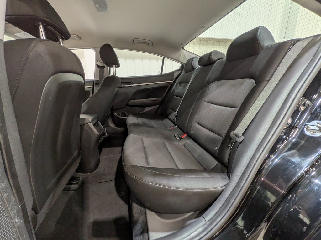 Hyundai Elantra 2018