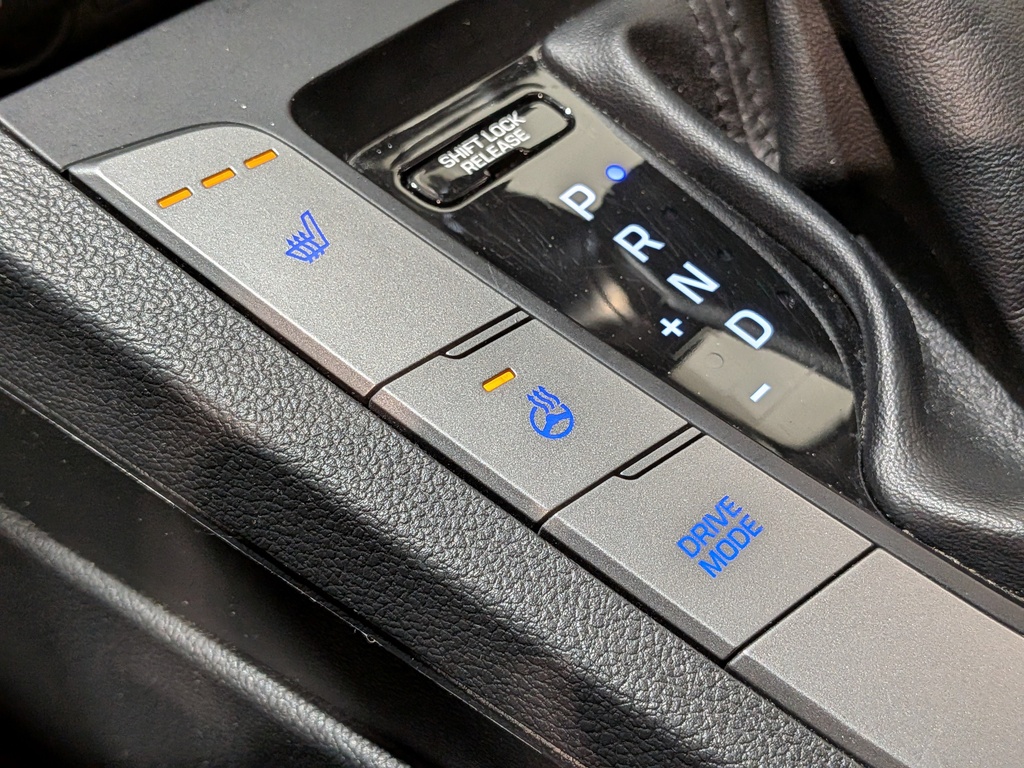 Hyundai Elantra 2018