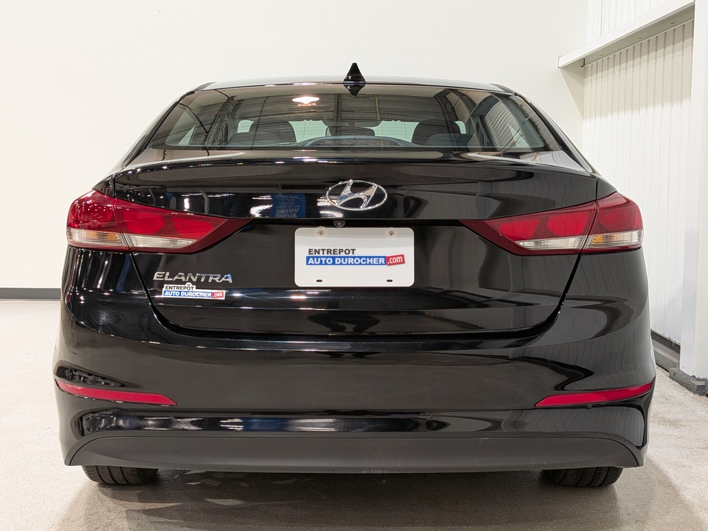 Hyundai Elantra 2018