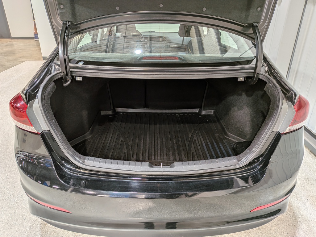 Hyundai Elantra 2018