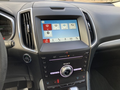 used 2018 Ford Edge car, priced at $21,900