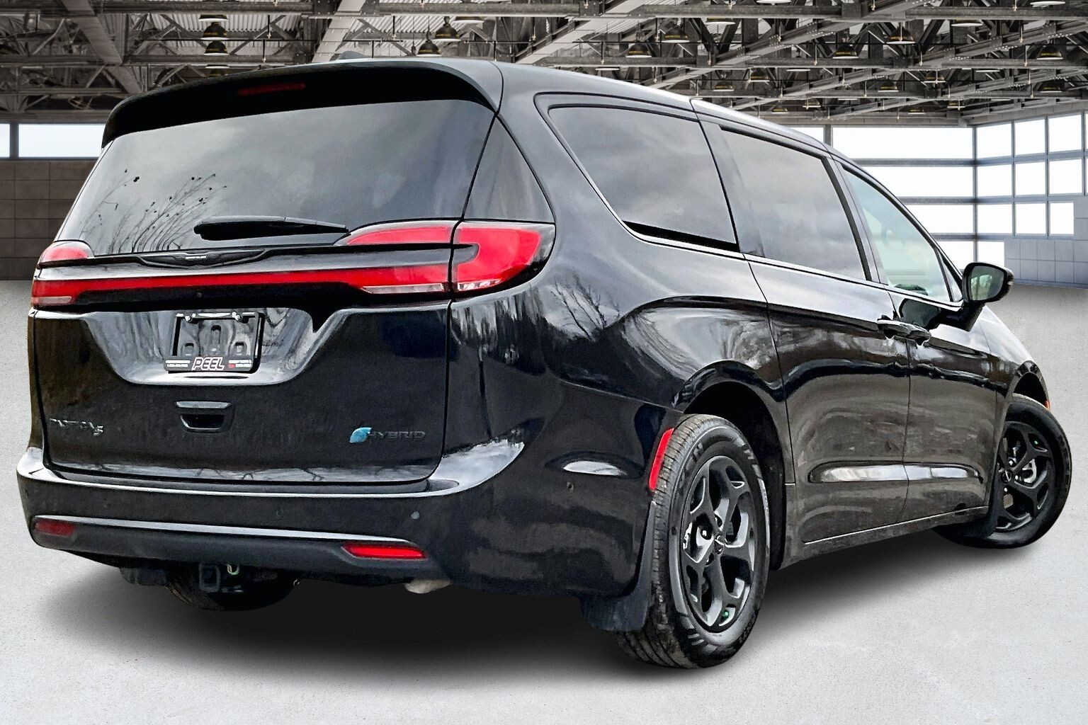 2023 Chrysler Pacifica Hybrid