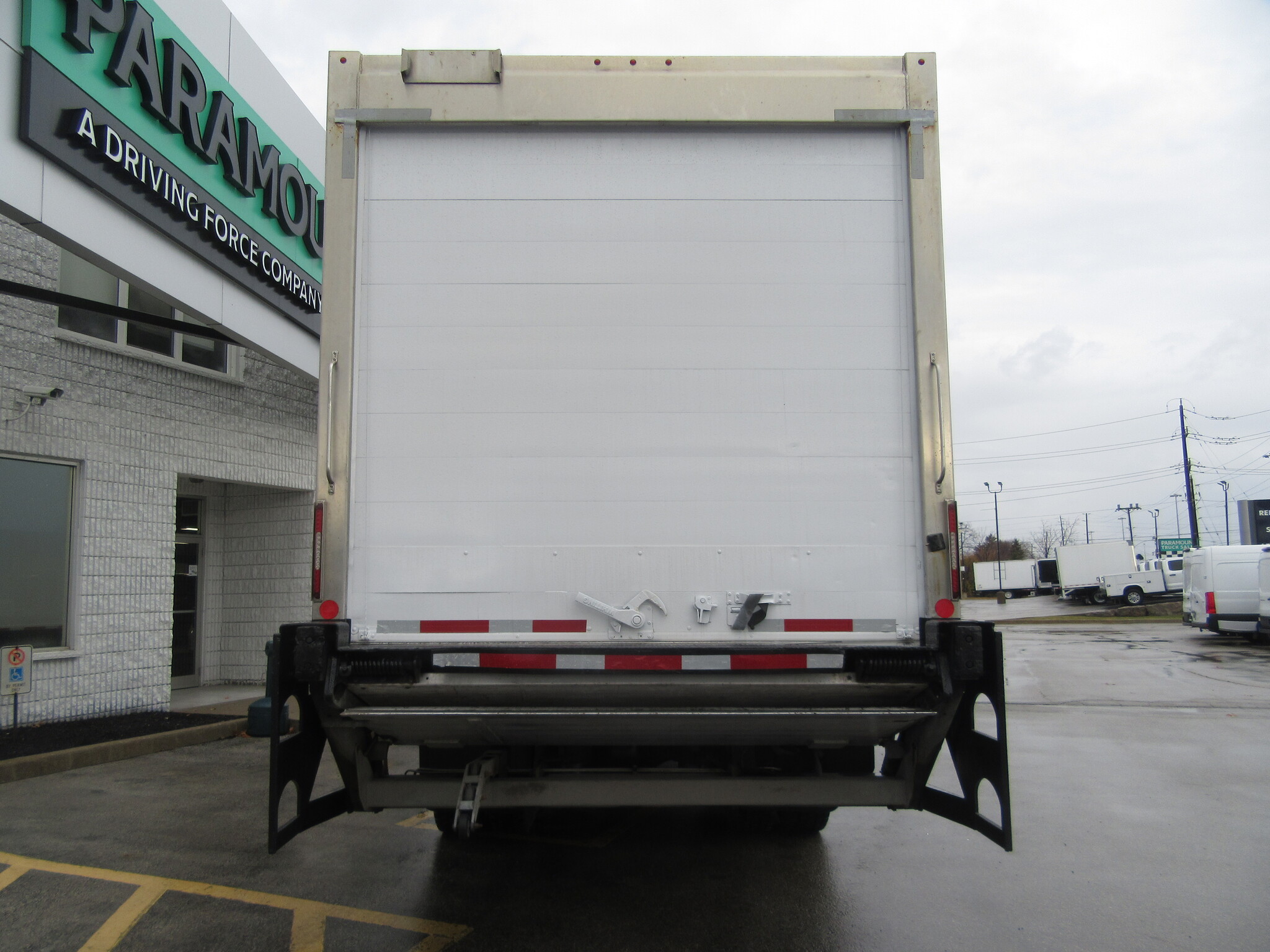 2019 Freightliner M2-106