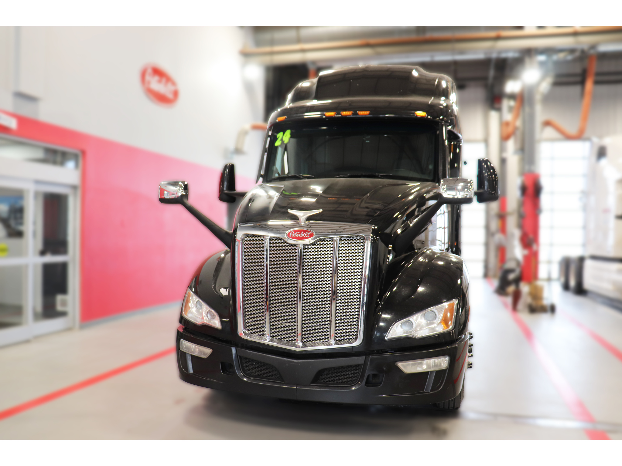 2024 Peterbilt 579 Ultraloft