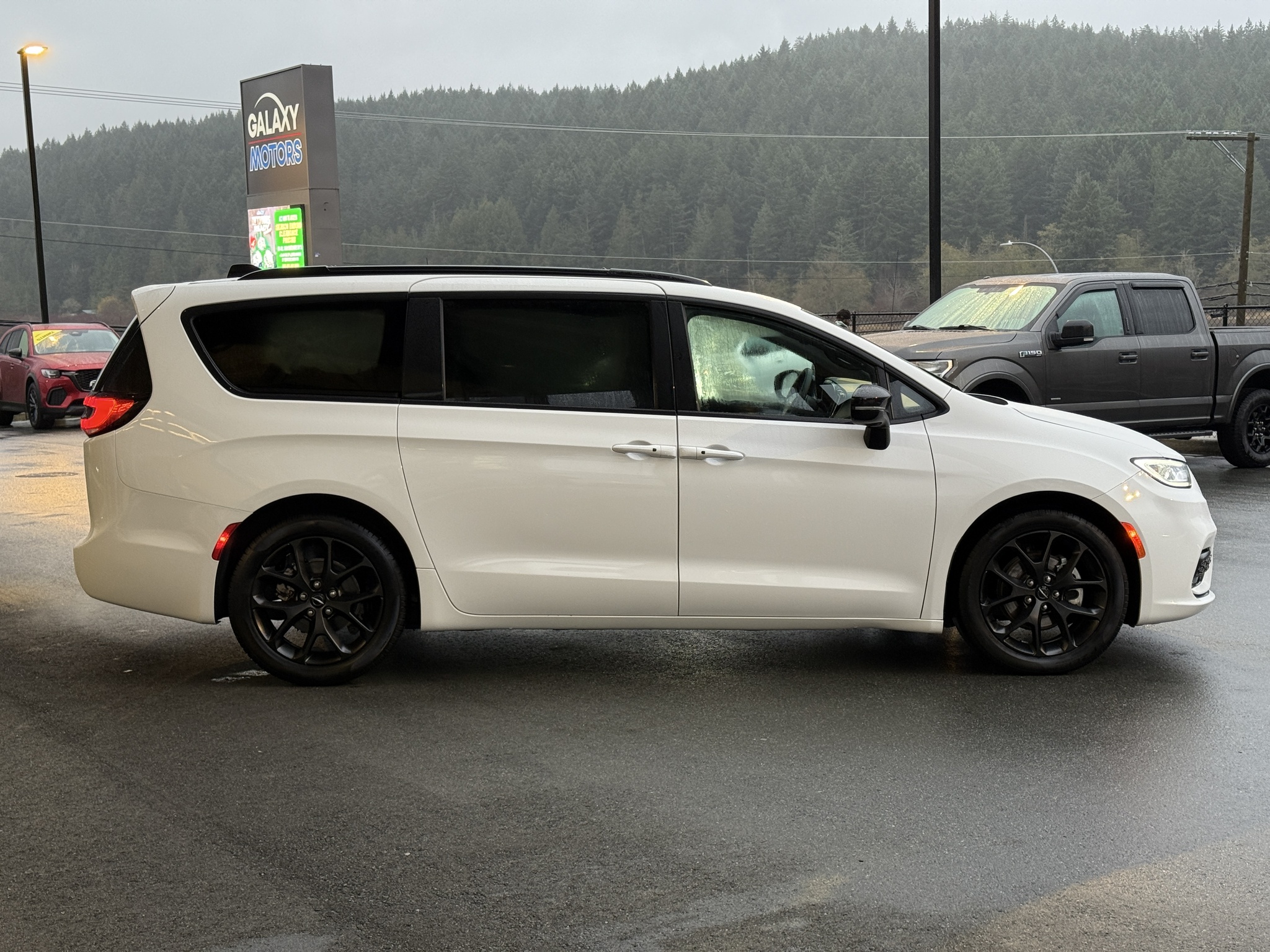 2024 Chrysler Pacifica