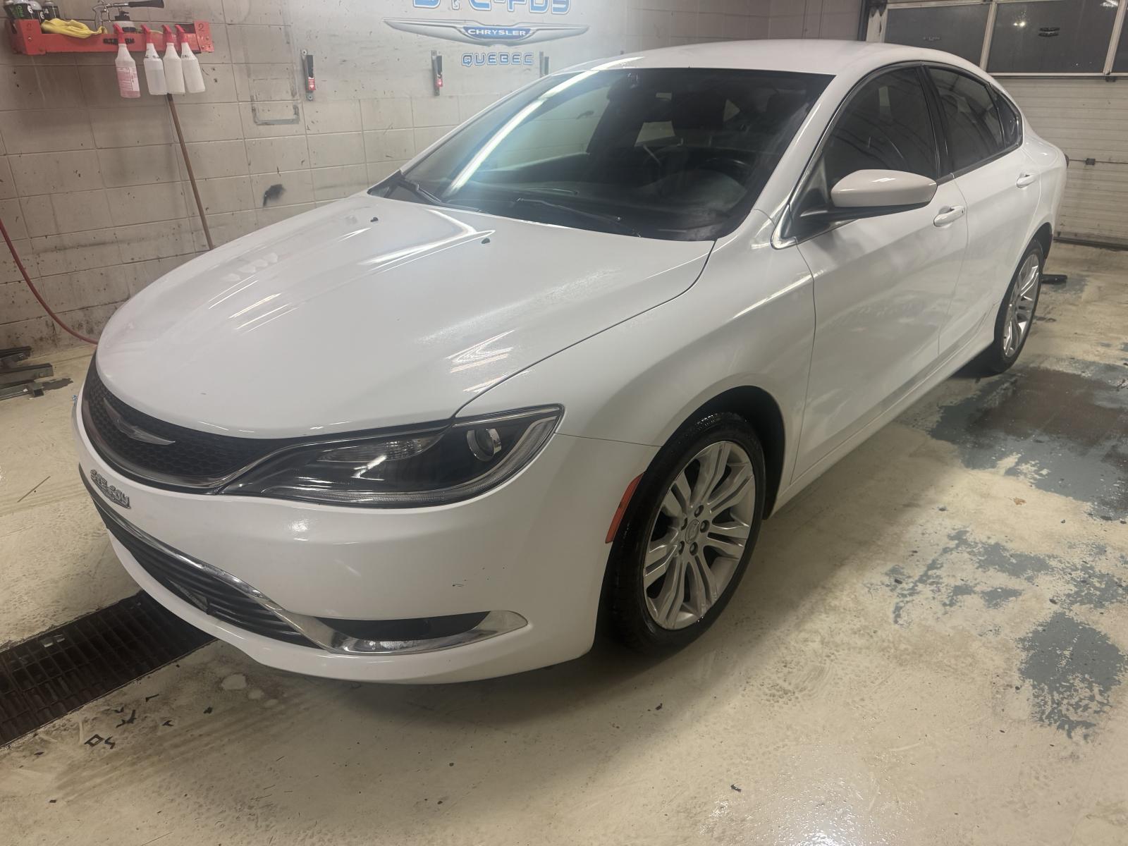 2015 Chrysler 200