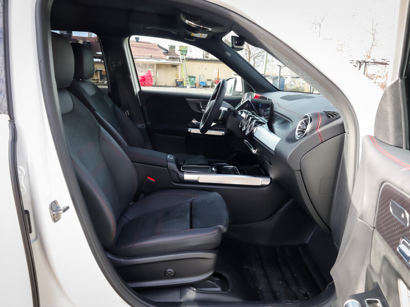 2025 Mercedes-Benz EQB - Gallery image 10