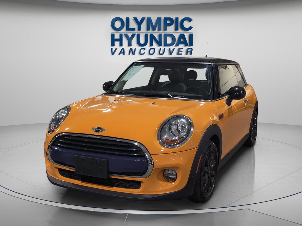 Voxcar MINI Cooper HATCHBACK in Orange, VANCOUVER