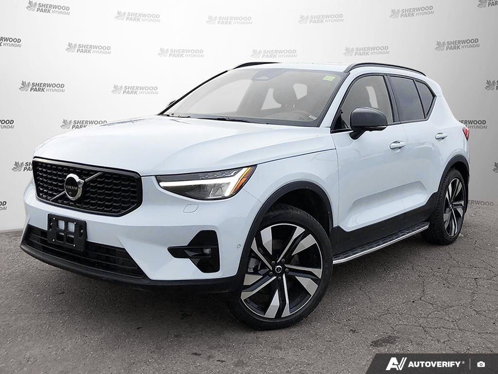 2025 Volvo XC40