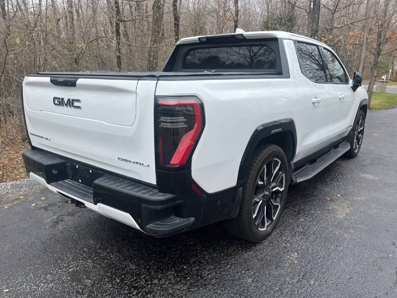 2025 GMC Sierra EV