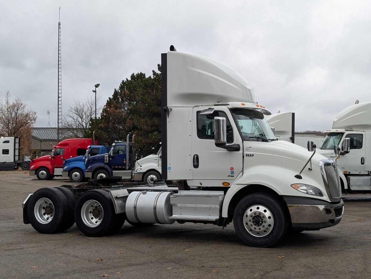 2020 International RH613