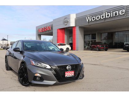 Gray 2022 Nissan Altima 2.5 SR AWD Sedan All-Wheel Drive Continuously Variable Transmission