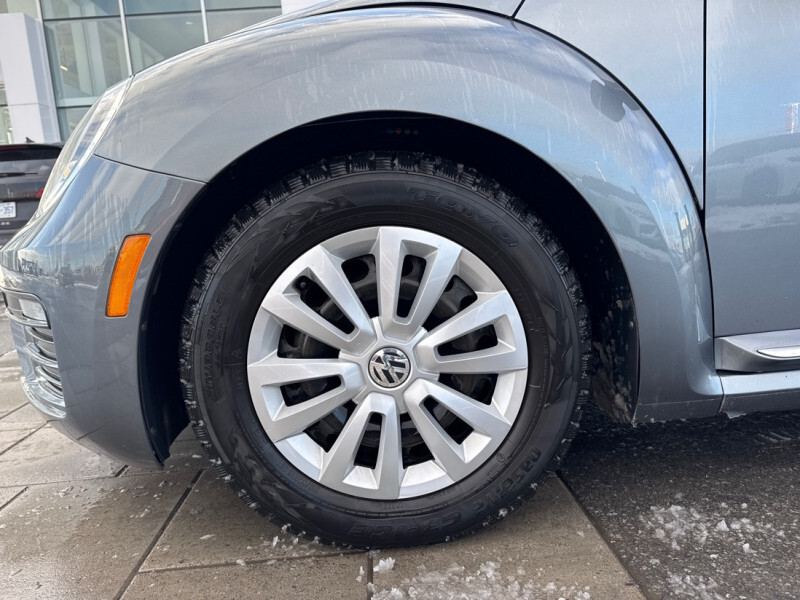 2017 Volkswagen Beetle - Gallery image 11