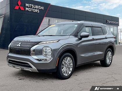 Gray 2024 Mitsubishi Outlander SE S-AWC SUV / Crossover All-Wheel Drive Continuously Variable Transmission