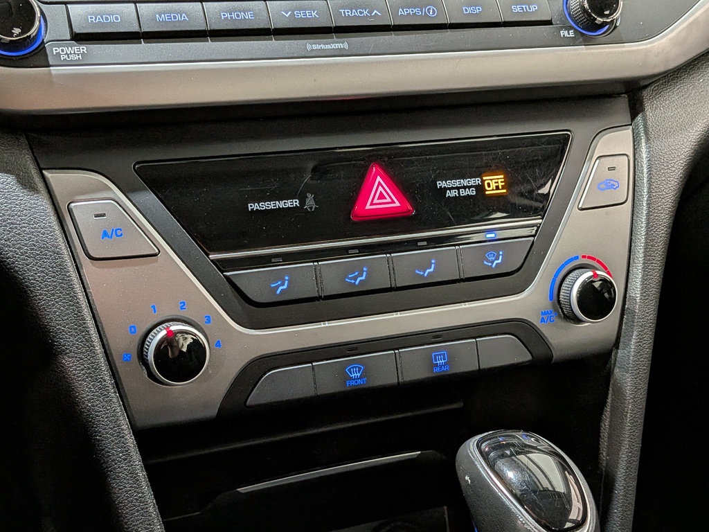 Hyundai Elantra 2017