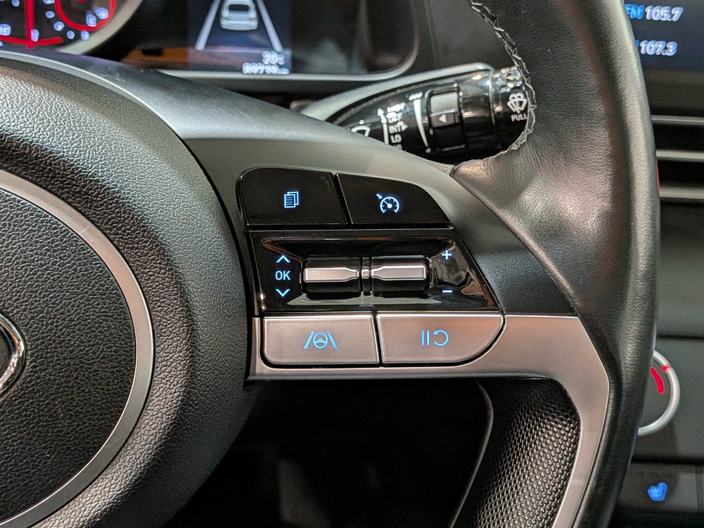 Hyundai Elantra 2022