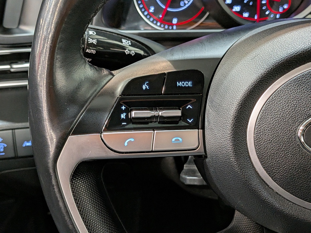 Hyundai Elantra 2022