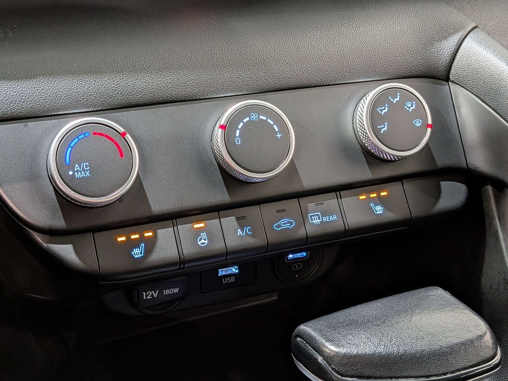 Hyundai Elantra 2022