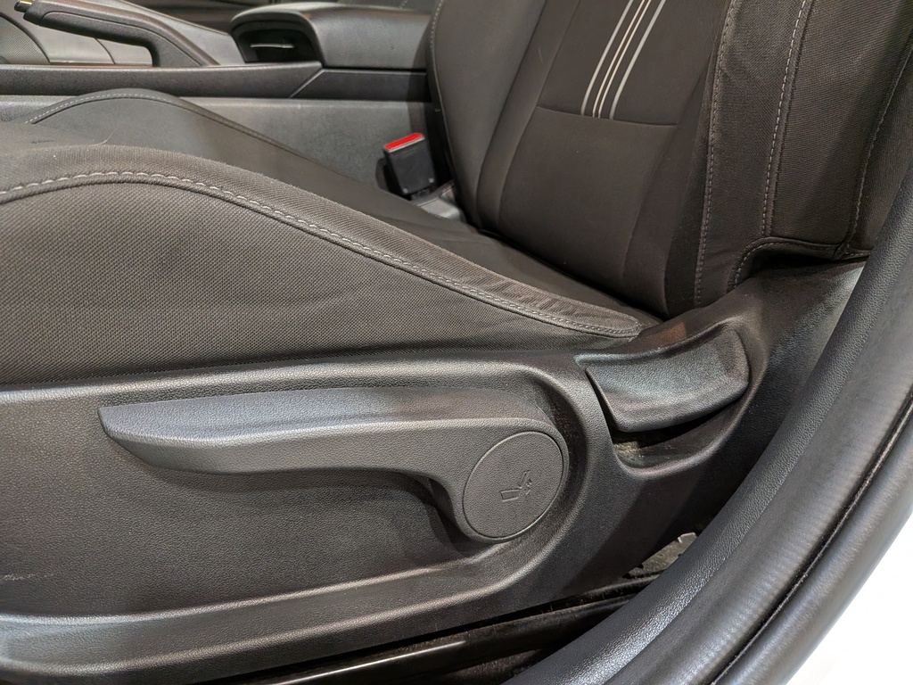 Hyundai Elantra 2022