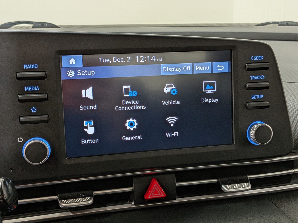 Hyundai Elantra 2022