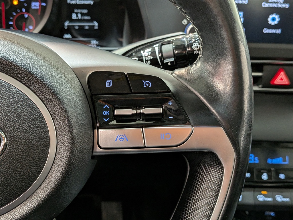 Hyundai Elantra 2022