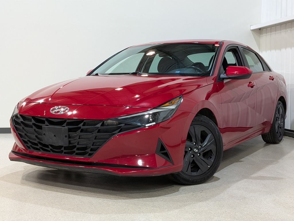 Hyundai Elantra 2022