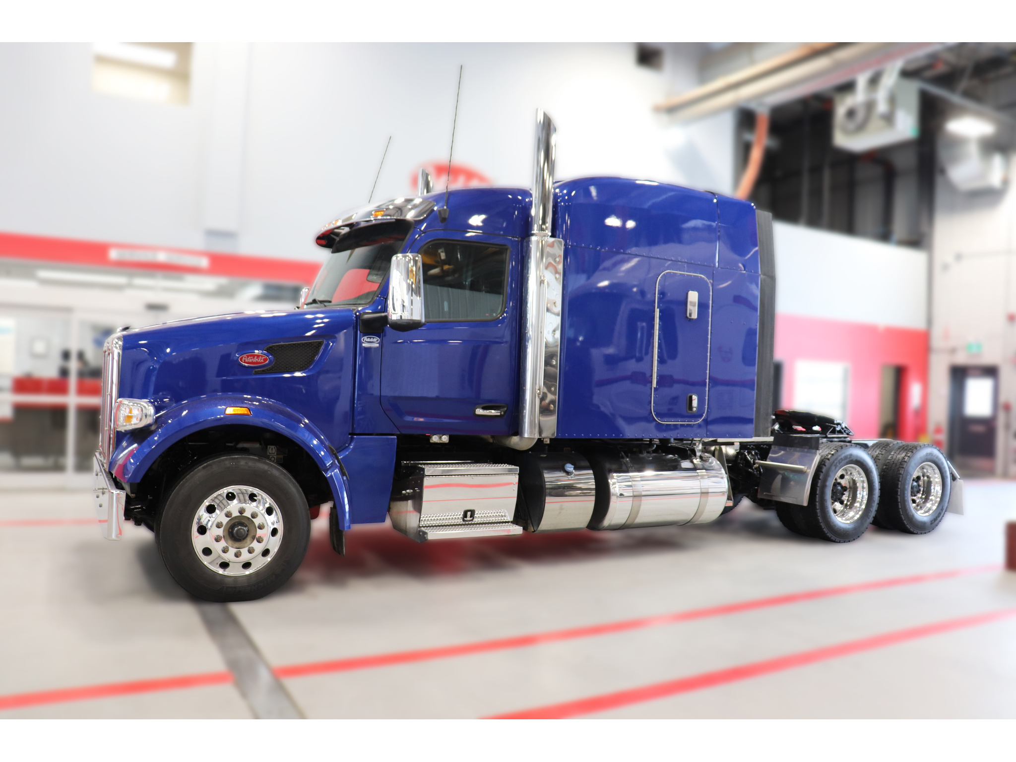 2023 Peterbilt 567