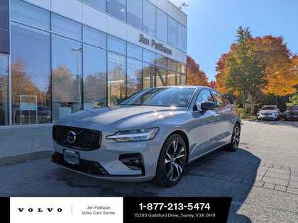 Volvo S60 B5 Core Dark Theme AWD
