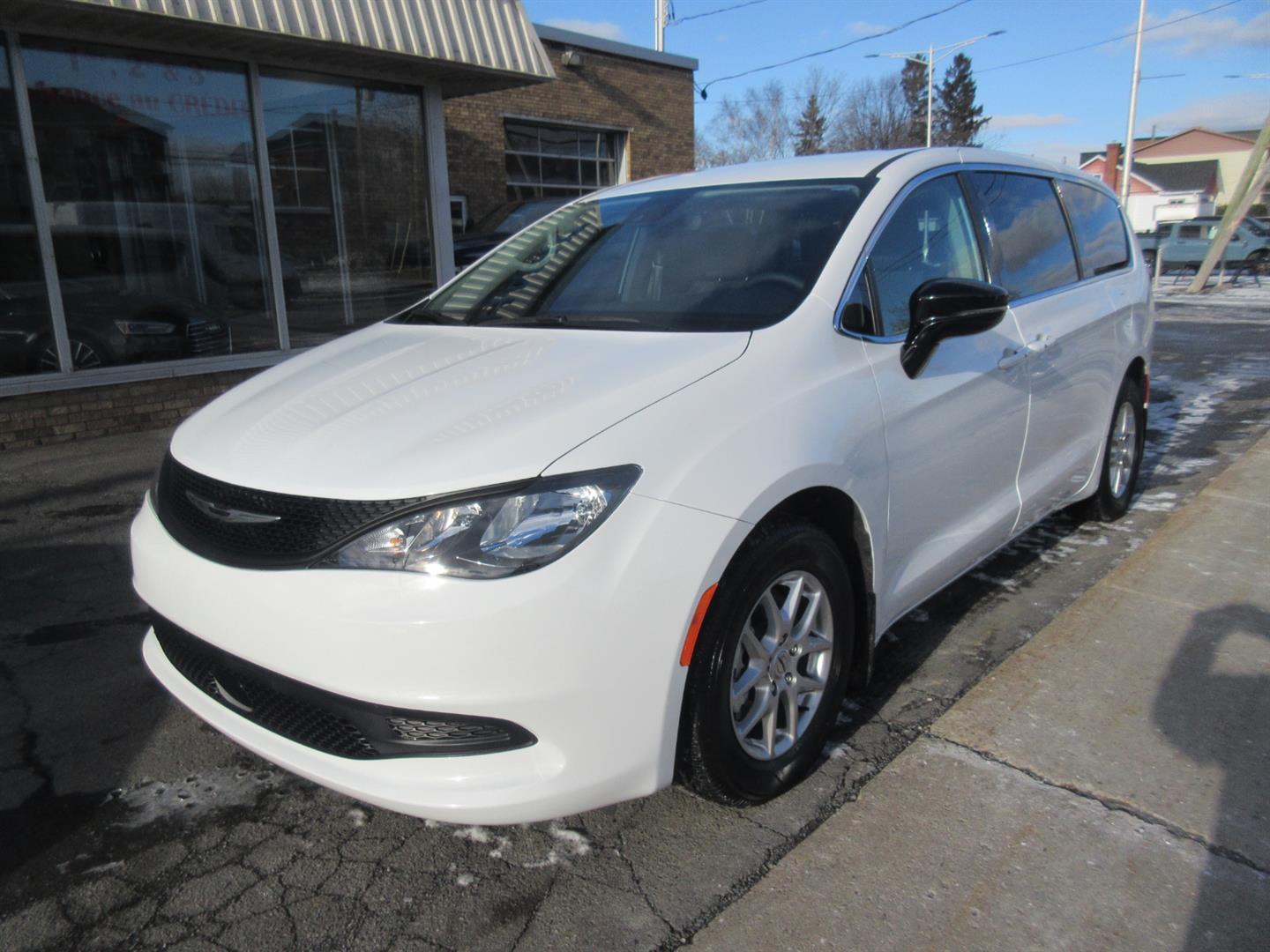 2024 Chrysler Grand Caravan