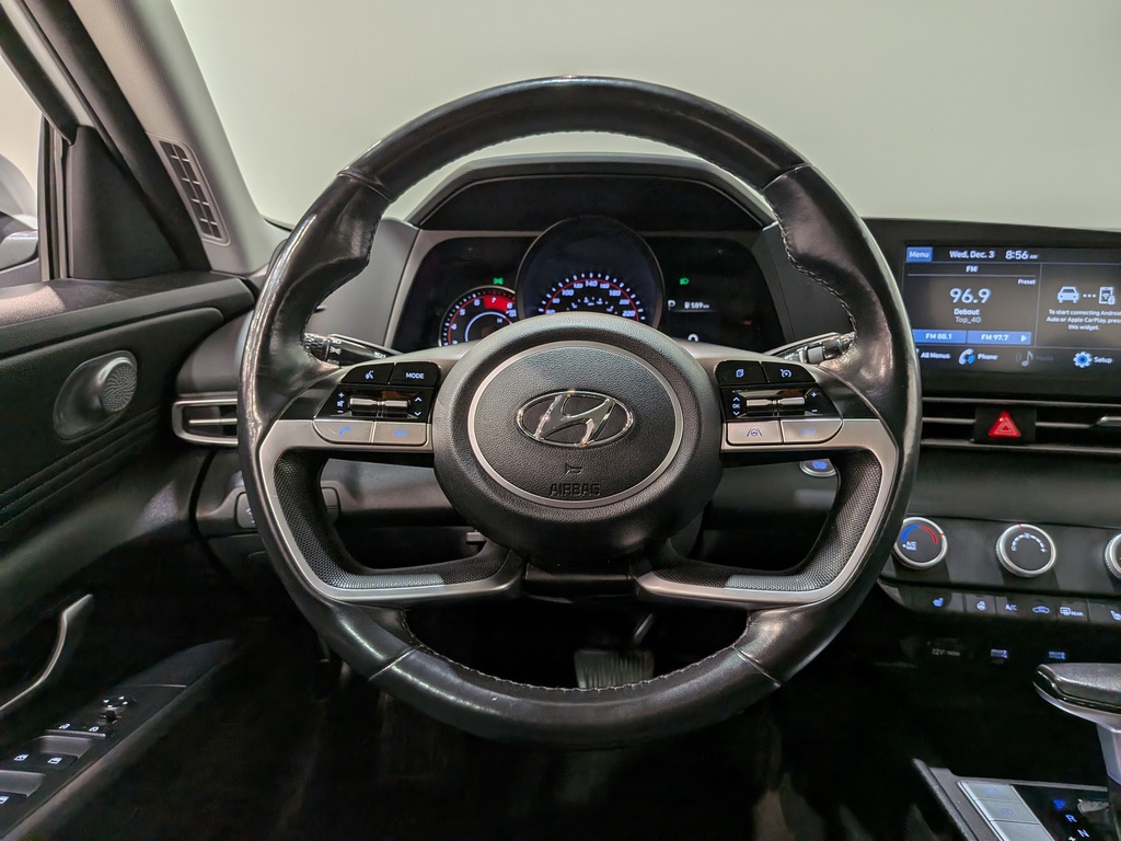 Hyundai Elantra 2022