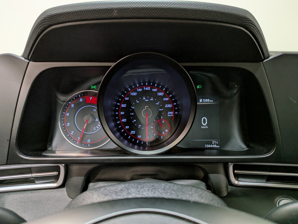 Hyundai Elantra 2022